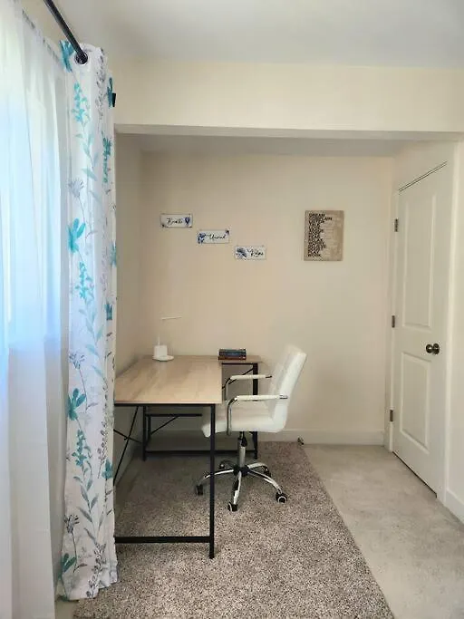 Cozy Contemporary 2Br With Sofa Bed In The Office Apartment Seattle United States